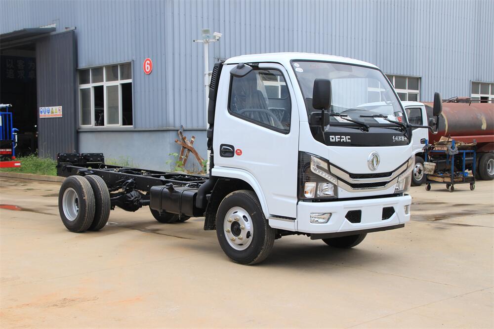 東風小多利卡（3308，朝柴130）國六  內飾照片圖